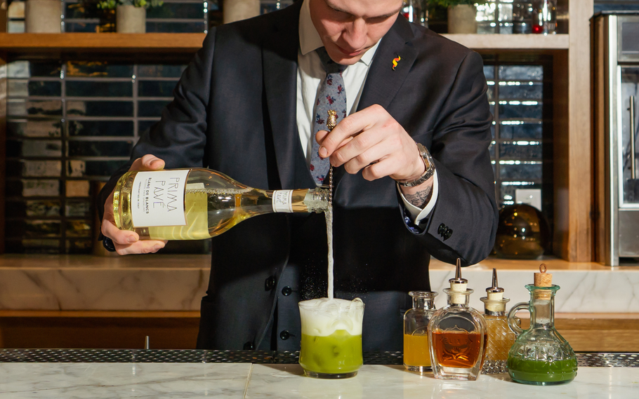 Mocktails, Elevated: How to Mix With Non-Alcoholic Sparkling Wine